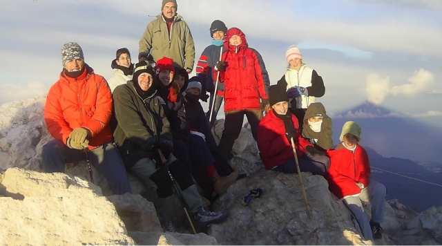 Nuestro equipo en la cima el Teide